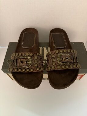 Dingo Brown Studded Leather Slide Sandals - Unbranded